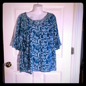 Lovely 2 piece blouse